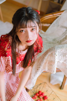 彩衣旬果